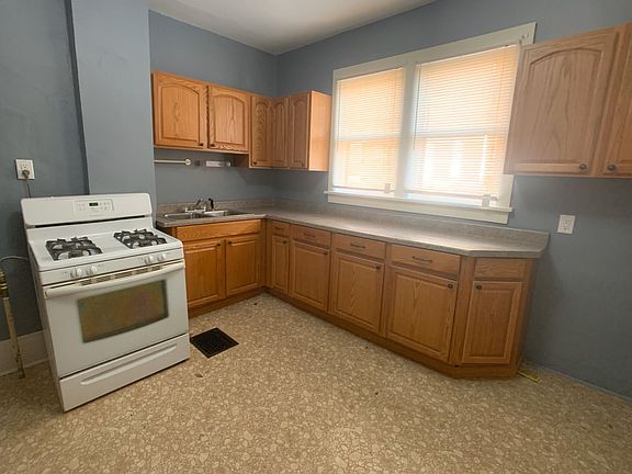 4th image of 611 N Griffin St