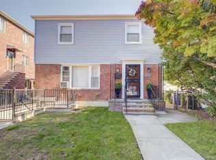 4235 217th St, Flushing, NY 11361