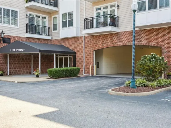 670 Town Center Dr Unit 405, Newport News, VA 23606