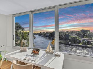818 SE 4th St APT 402, Fort Lauderdale, FL 33301