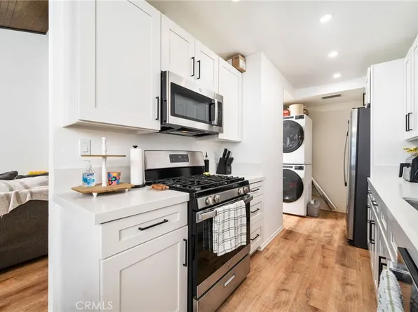 1342 W 8th St, Upland, CA 91786
