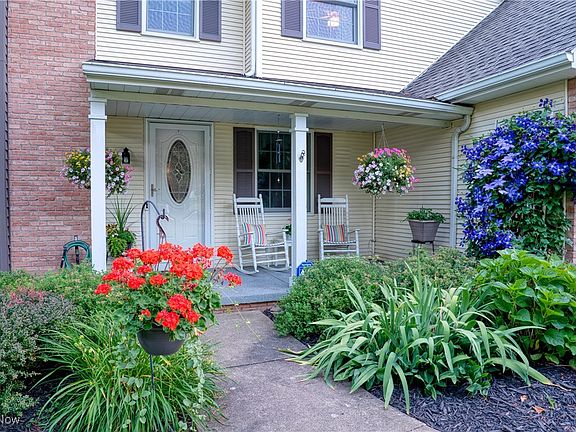 2nd image of 525 Barrenwood Dr