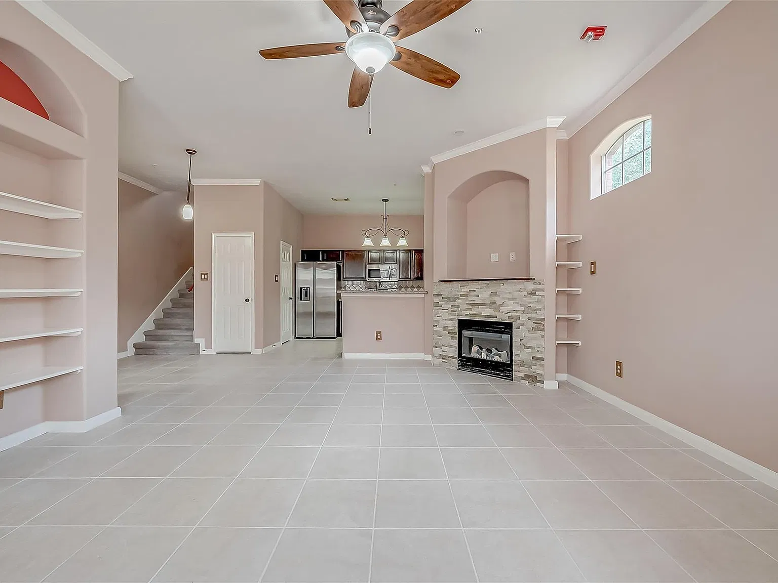 2 bed, 2.5 bath, 1252 sqft, $1,750 — Photo 4