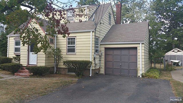 2nd image of 39-11 Taylor Rd