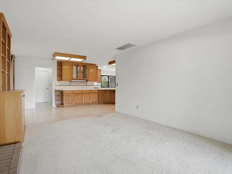 654 Jerome St — Photo 20