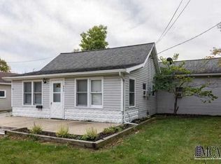 652 Oak St, Dundee, MI 48131