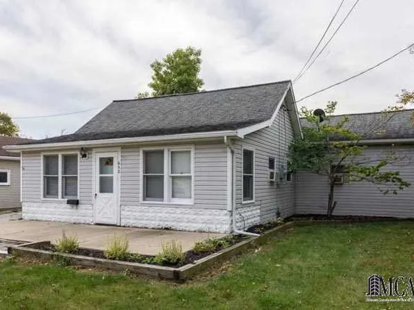 652 Oak St, Dundee, MI 48131