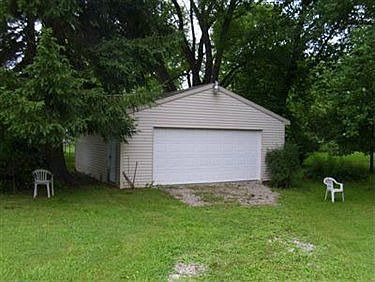 2nd image of 144 N Leavitt Rd