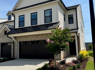 9 S Daffodil Fields Dr, Clayton, NC 27527