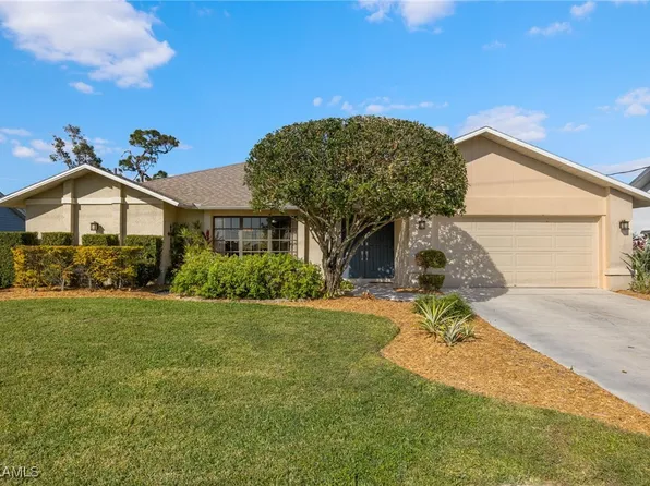 17241 Meadow Lake Cir, Fort Myers, FL 33967