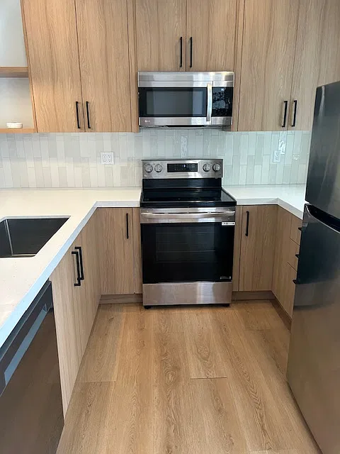 2 bed, 937 sqft, $2,549 — Photo 2