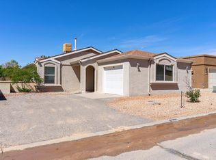 1669 Skyview Cir NE, Rio Rancho, NM 87144