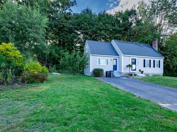 25 Bear Hill Rd, Gardner, MA 01440