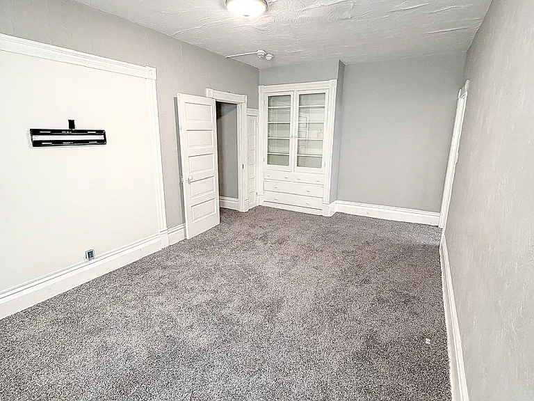 135 N Hamilton Ave #2 — Photo 6