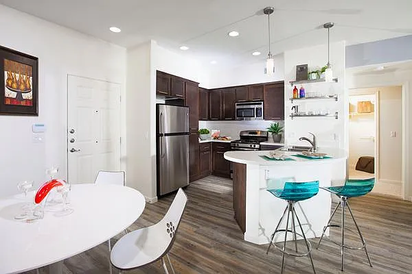 Solterra Ecoluxury Apartments — Photo 25