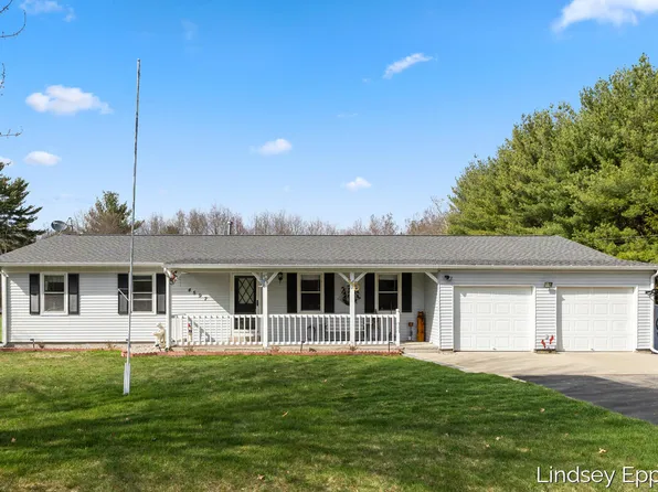 4597 E 128th St, Grant, MI 49327