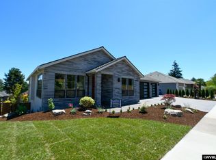 4940 Southampton Dr SE, Salem, OR