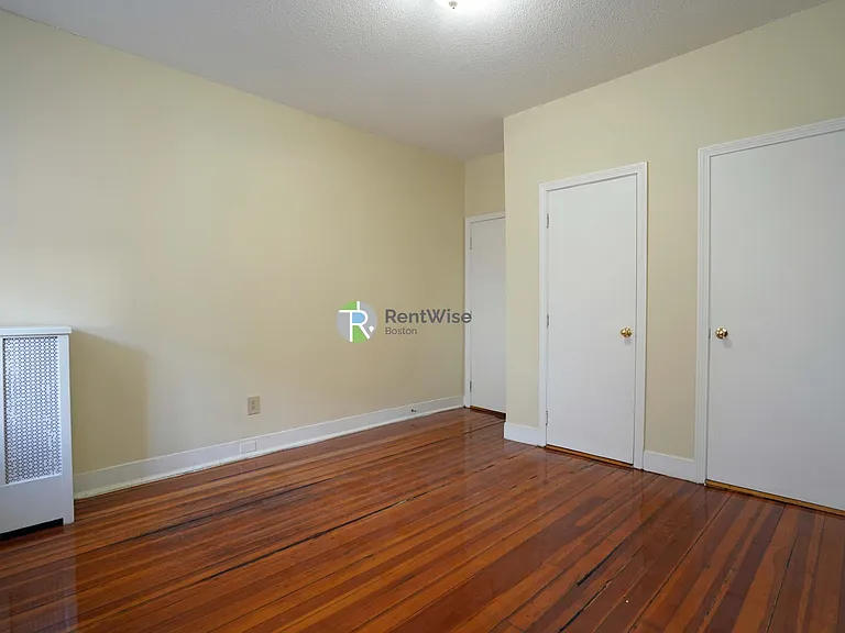 1128-1132 Commonwealth Ave — Photo 11
