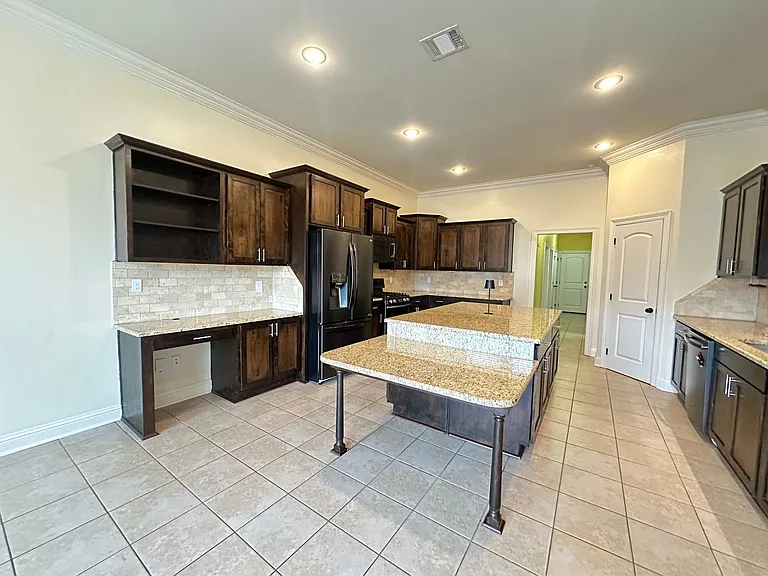 240 Danielle Dr — Photo 9