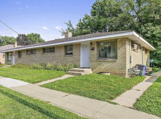 1106 22nd Ave #2, Rockford, IL 61104