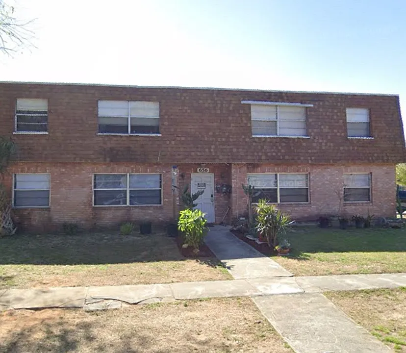 656 Williamsburg Dr #2