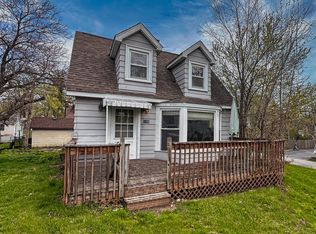 5108 Fountain Ln, Mccullom Lake, IL 60050