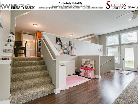 4th image of 4053 Clover Ave