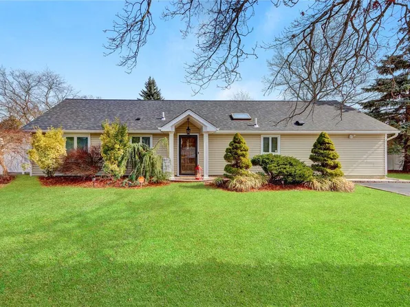 119 Wendy Drive, Holtsville, NY 11742