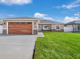 1355 Zephlyn St, Twin Falls, ID 83301