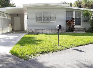614 Candle Ct NE, Palm Bay, FL 32907