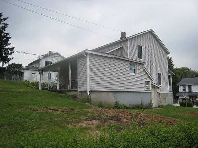 2nd image of 104&106 1st Ave