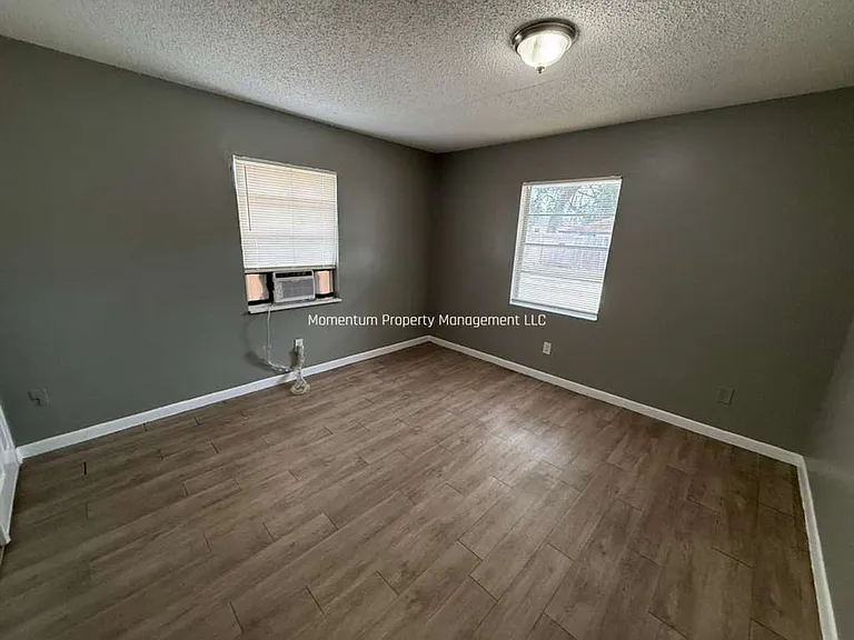 8218 N Elmer St #A — Photo 5