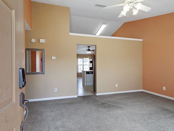 4th image of 618 Dellwood Dr