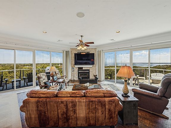2nd image of 101 Diamond Pointe Loop APT 3N