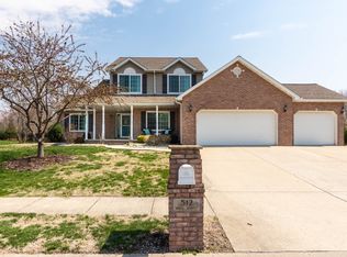 512 N Market St, Mascoutah, IL