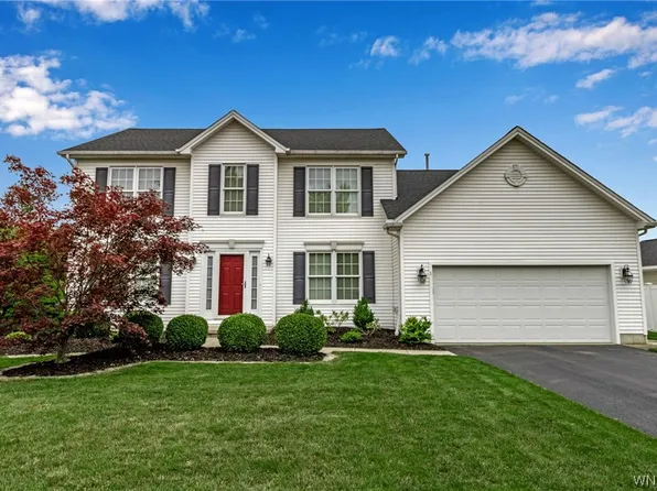 1 Stream View Ln, Lancaster, NY 14086