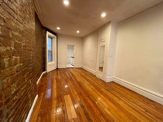 Rented by Best Apartments North Inc | media 11