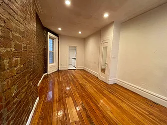 Rented by Best Apartments North Inc