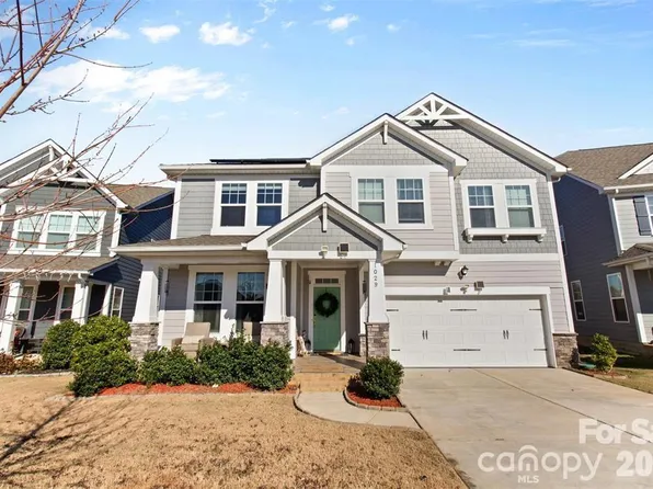 1029 Paddington Dr, Indian Trail, NC 28079