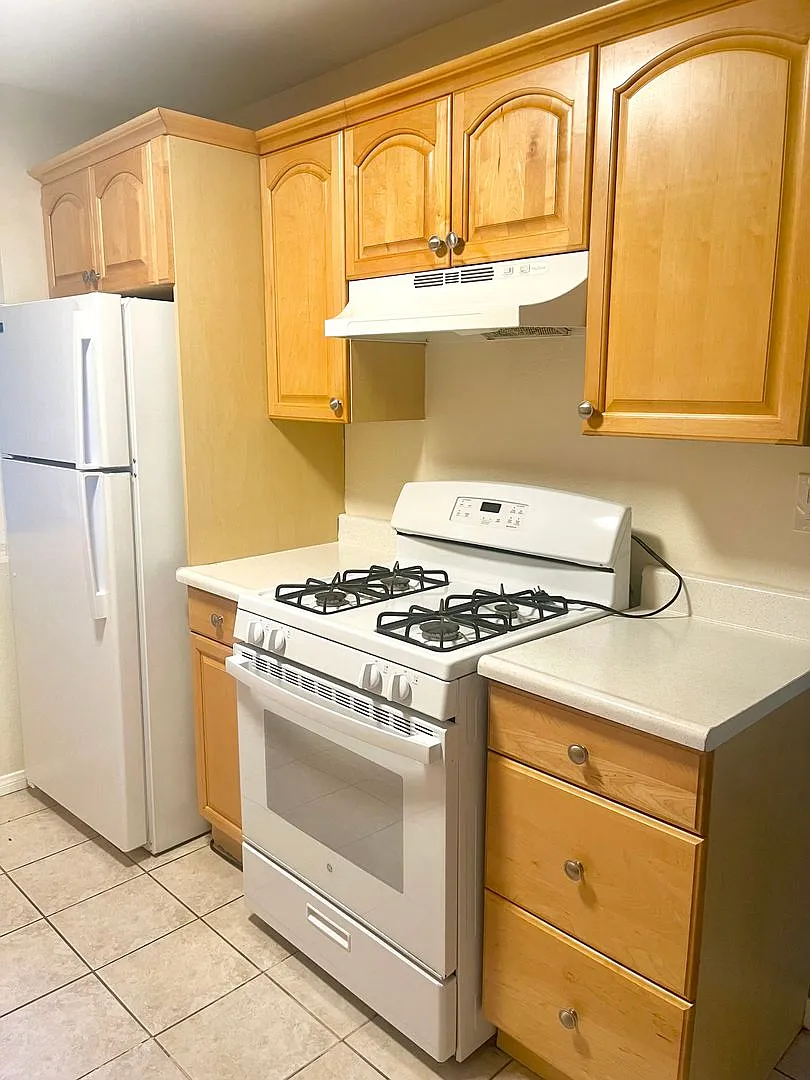 116 Palm Avenue — Photo 3