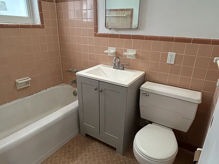 7904 Harding Ave #8A — Photo 6