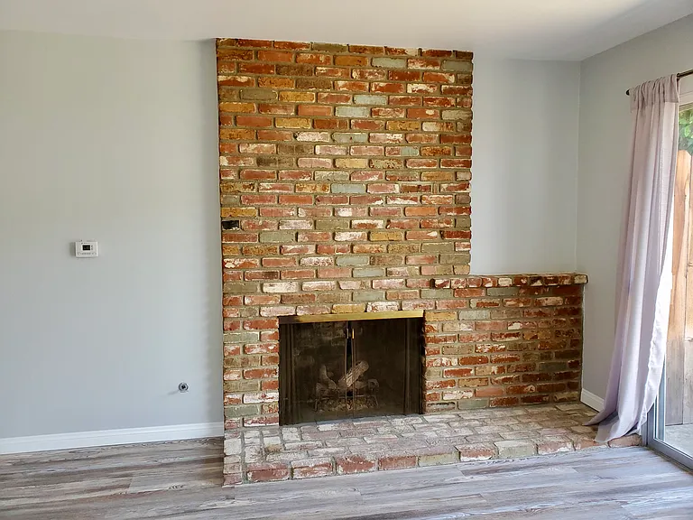 6381 1/2 Saint Paul Cir #1/2 — Photo 2