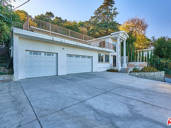 4th image of 3680 Dixie Canyon Ave