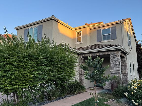 2nd image of 306 Barnhill Dr
