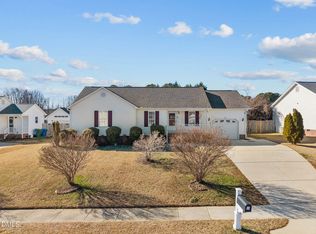 1012 S Willhaven Dr, Fuquay Varina, NC 27526