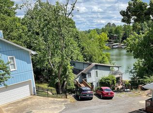 1137 Molokai Dr, Tega Cay, SC 29708