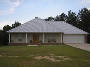 111 J D Broome Rd, Sumrall, MS 39482