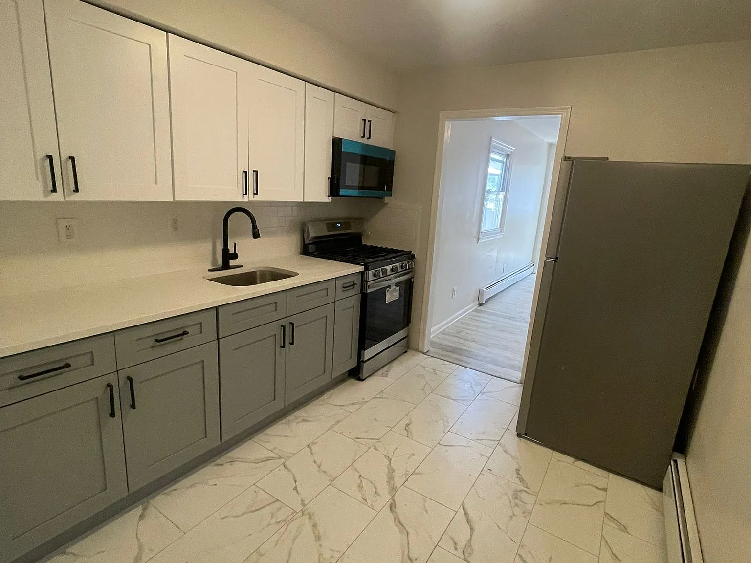 2 bed, $1,850 — Photo 2
