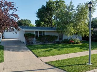 2521 W Central Ave, Minot, ND 58701