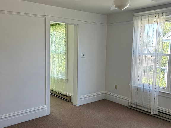 3rd image of 5225 N Catherine St #1-2